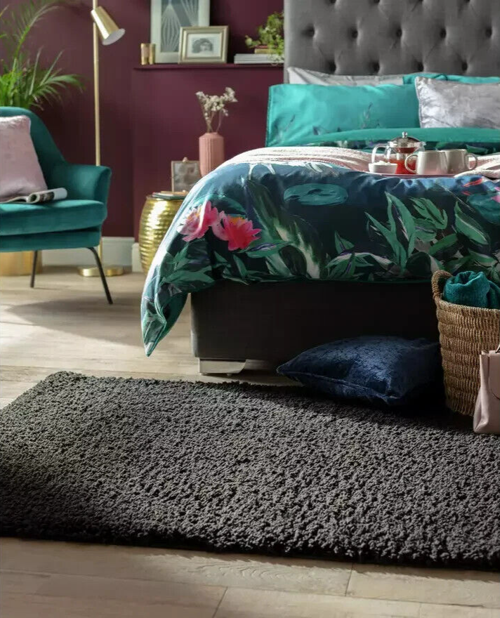 Habitat Recycled Plain Cosy Shaggy Rug - 160x230cm - Black