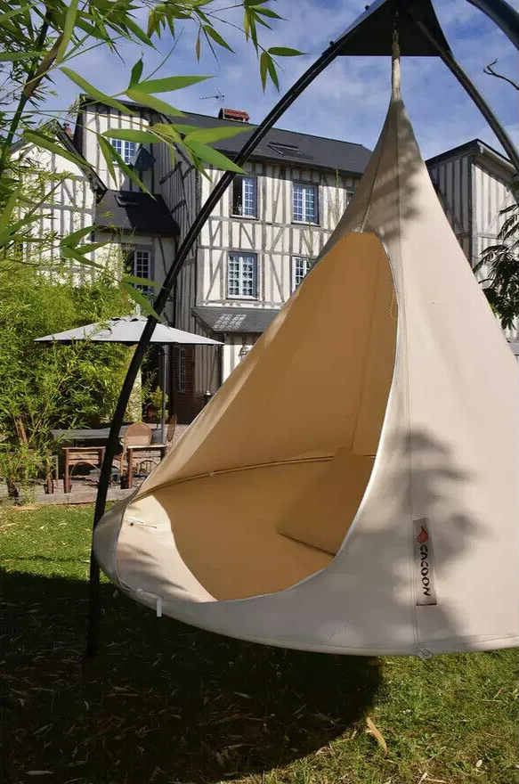 Double Cacoon - Natural White